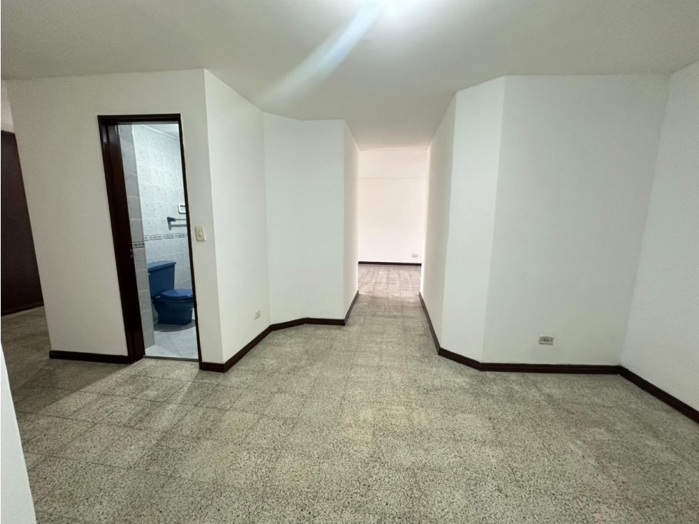 (C) Venta de apartamento en laureles, cerca a estación del metro — foto 6