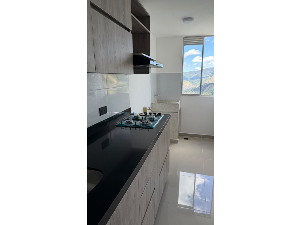 Venta de apartamento en robledo, sector pajarito — foto 2