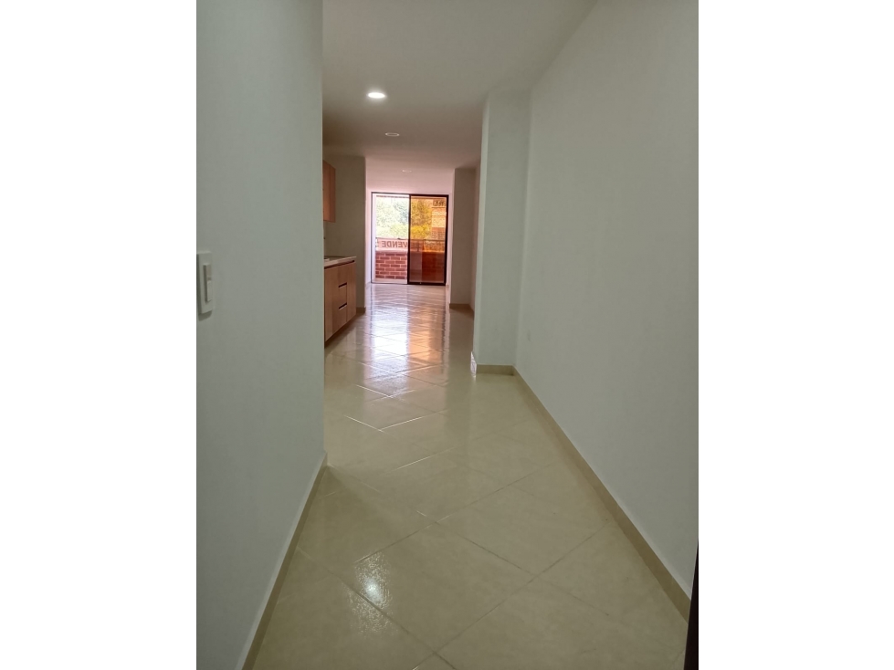 Venta de apartamento en Itagui, sector Ditaires — foto 2