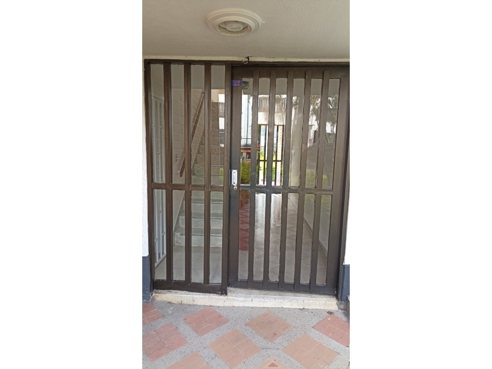 Venta de apartamento en Medellín, cerca de la 80 — foto 3