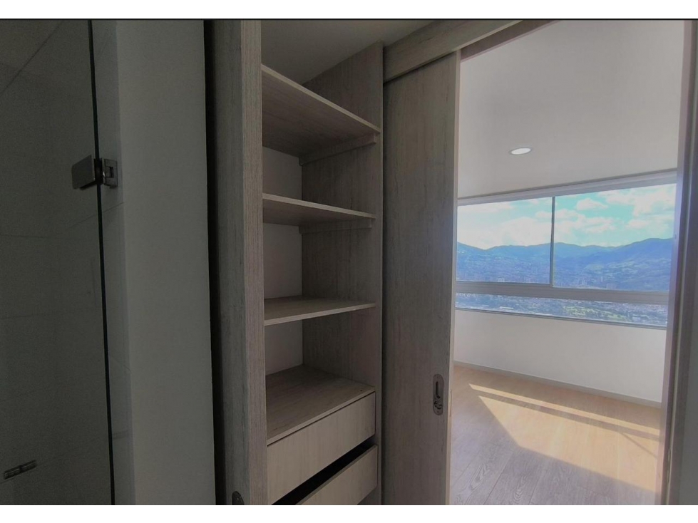 Venta de hermoso apartamento en Sabaneta — foto 6