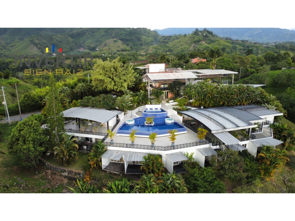SE VENDE HOTEL EN COMBIA - 1