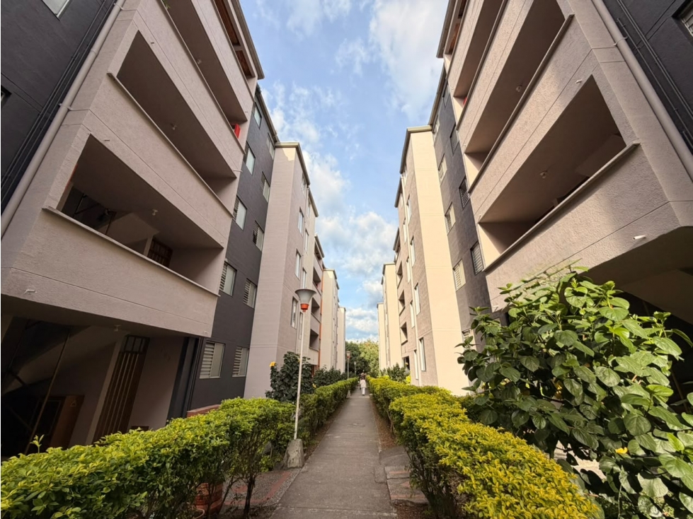 SE VENDE APARTAMENTO EN COODELMAR