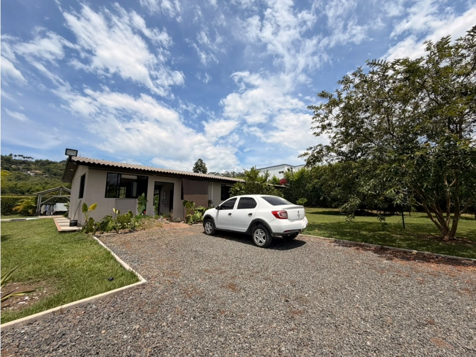 SE VENDE CASA CAMPESTRE EN COMBIA - 4