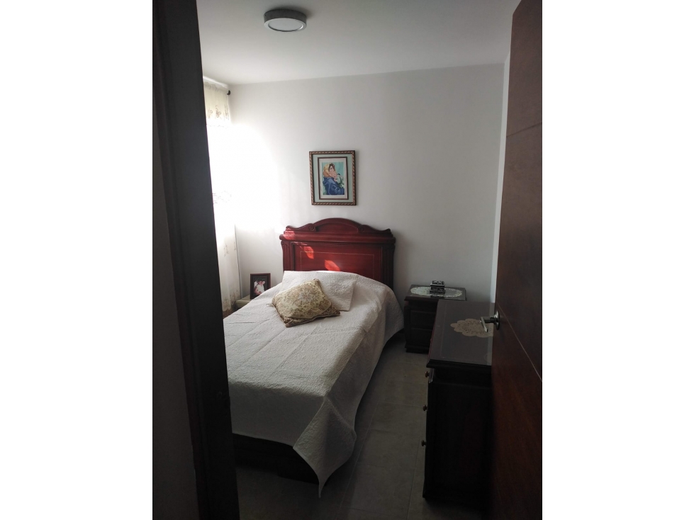 SE VENDE APARTAMENTO EN LA ESTACIÓN — foto 3