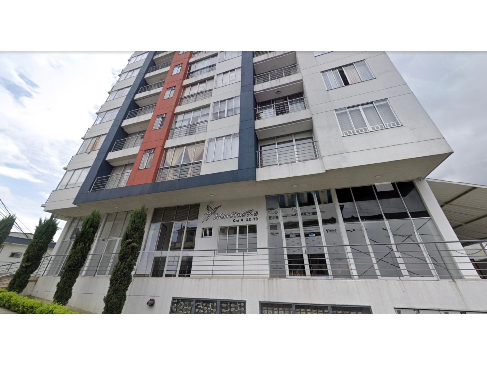 SE VENDE APARTAMENTO EN EDIFICIO MARTINEKO