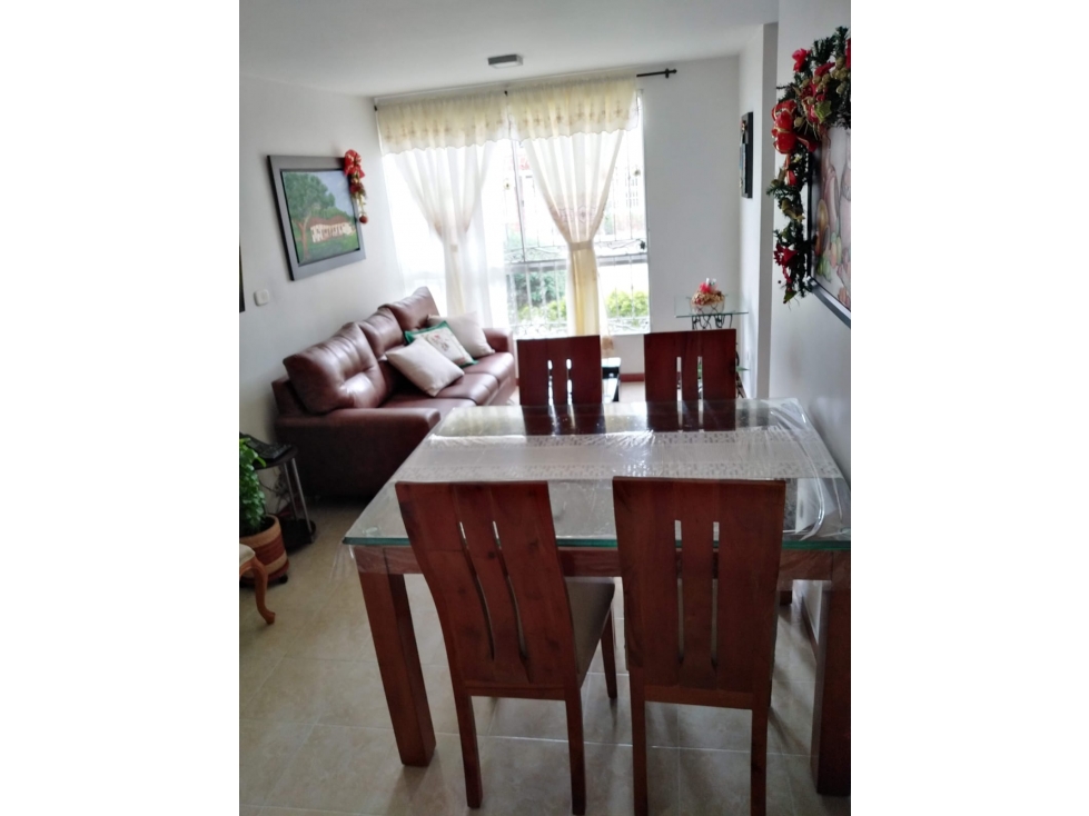 SE VENDE APARTAMENTO EN LA ESTACIÓN — foto 2
