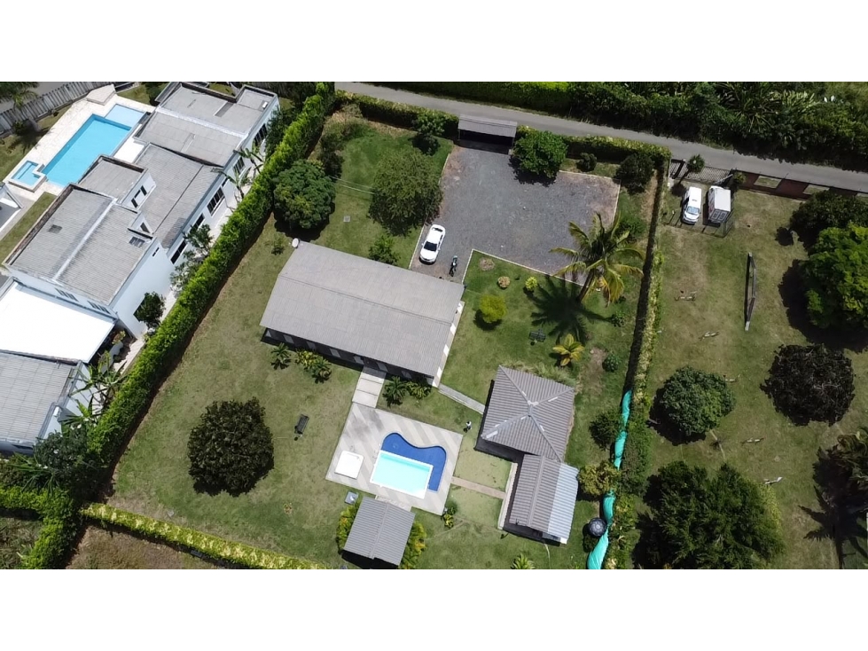 SE VENDE CASA CAMPESTRE EN COMBIA - 2