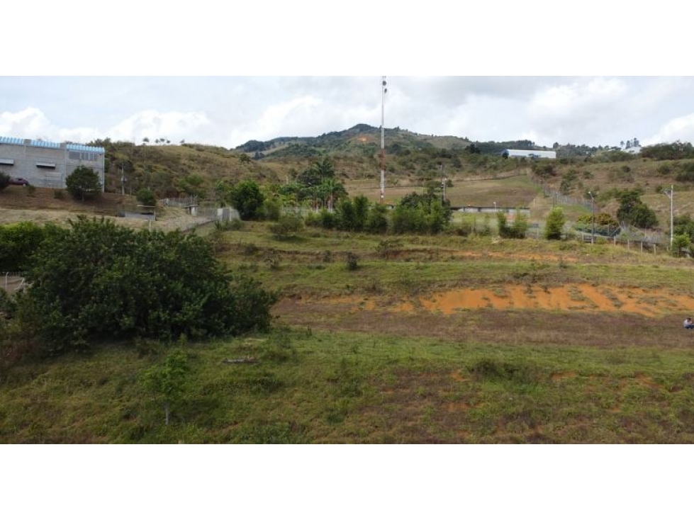 Venta de lote en la zona industrial de Copabana