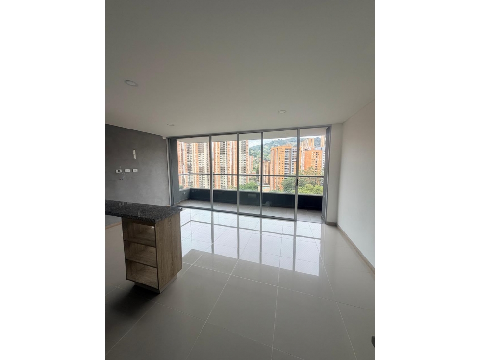 Venta de apartamento en Sabaneta, sector san remo — foto 2