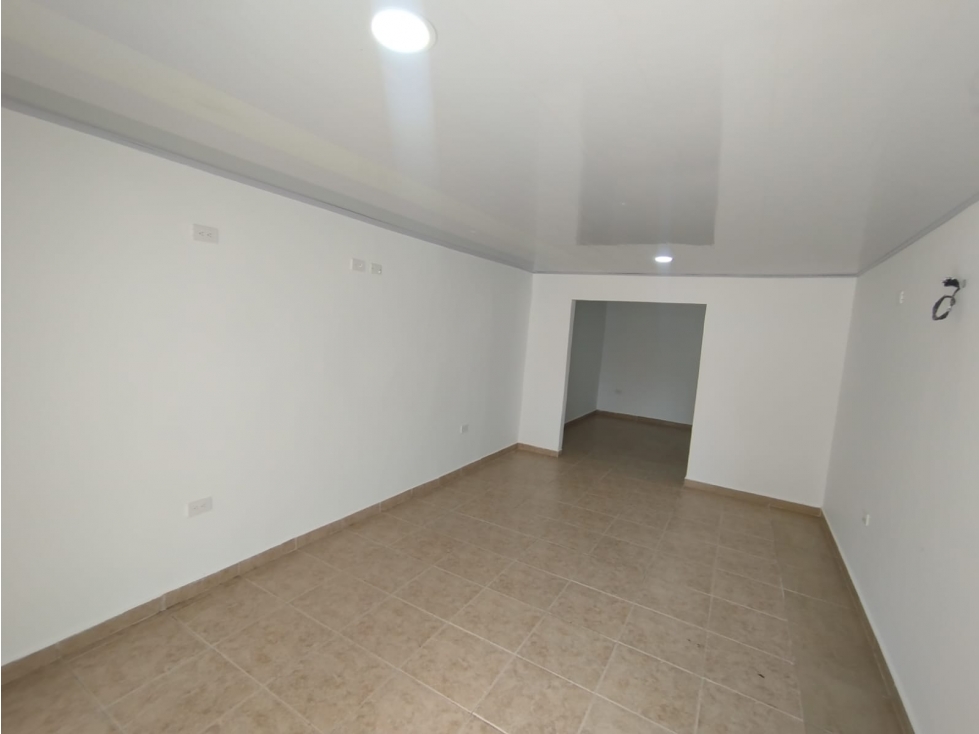LOCAL COMERCIAL EN ARRIENDO EN EL CENTRO CON VITRINISMO - MONTERIA — foto 5