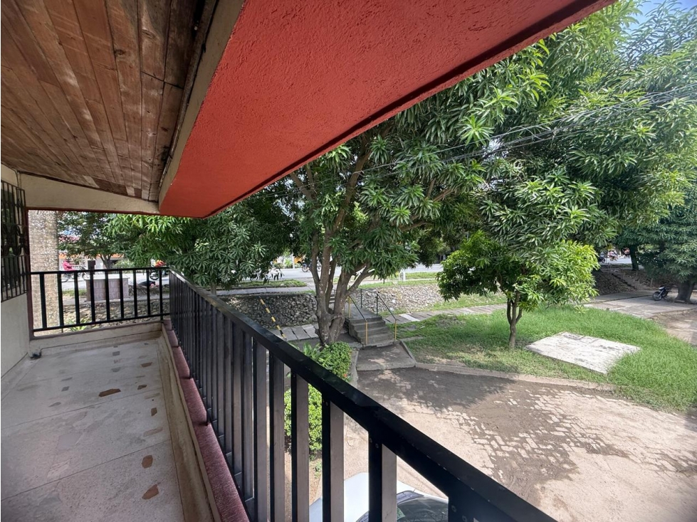 CASA PARA REMODELAR DE OPORTUNIDAD EN VENTA - MARGEN IZQUIERDA — foto 3