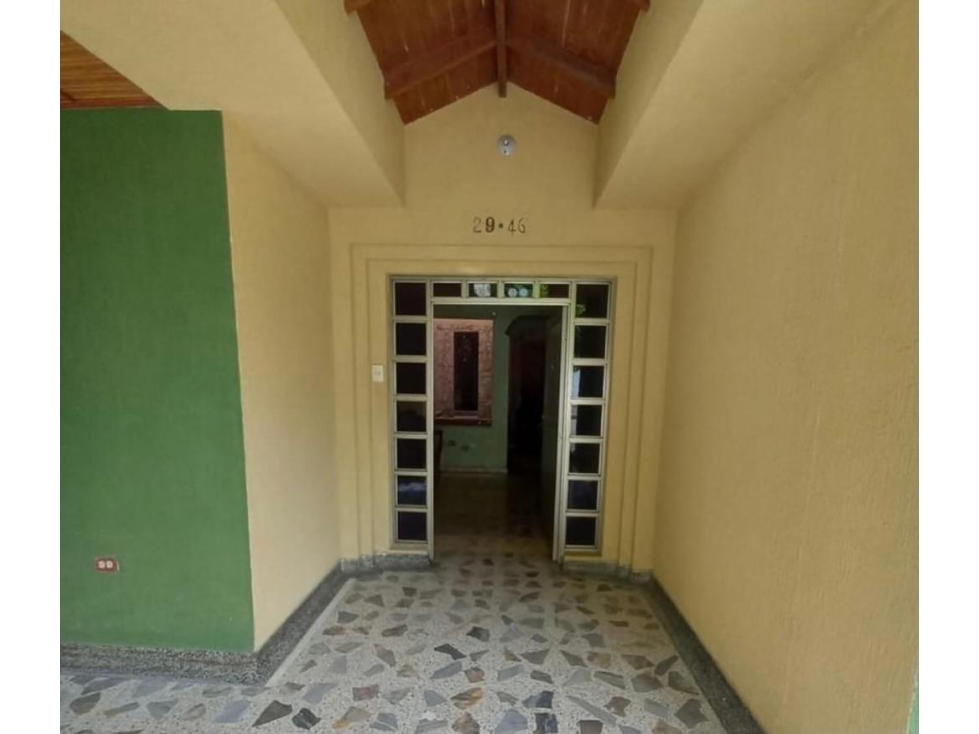 CASA AMPLIA EN VENTA CENTRO - MONTERIA