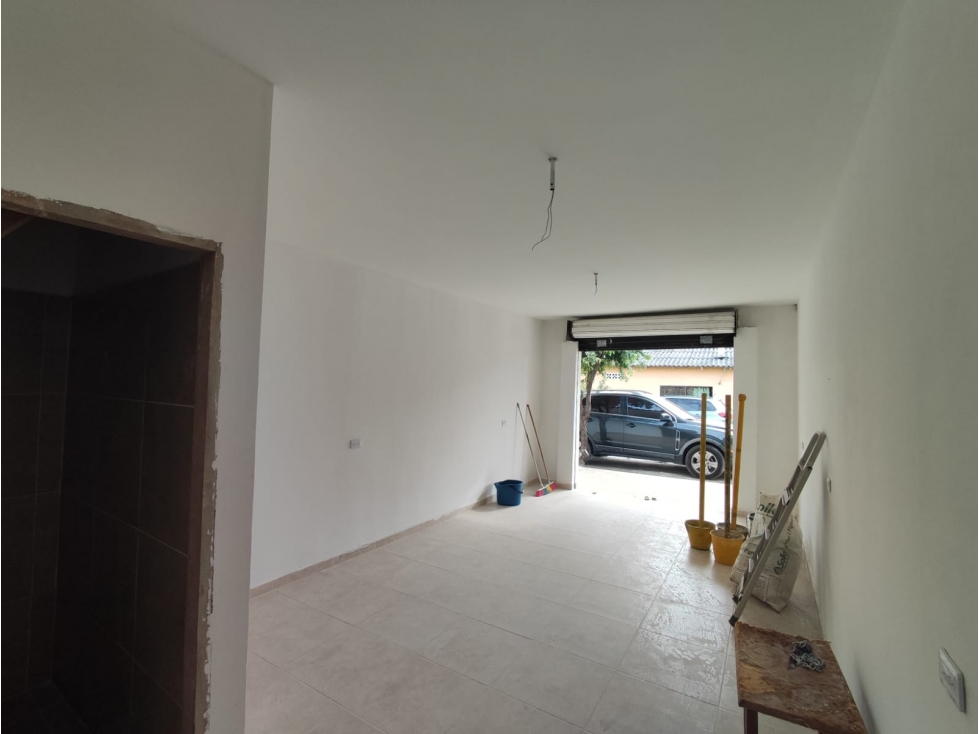 LOCAL COMERCIAL EN ARRIENDO