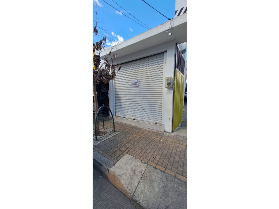 LOCAL EN ARRIENDO ZONA MAS COMERCIAL DEL CENTRO CE LA CIUDAD