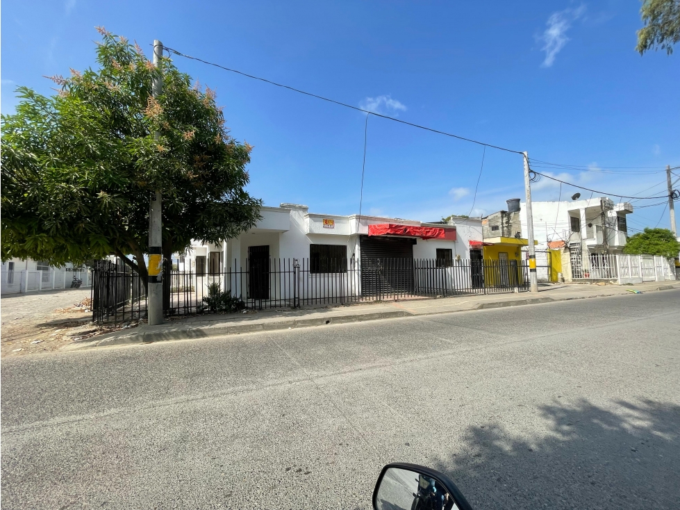 CASA CON LOCAL COMERCIAL EN VENTA BARRIO 6 DE MARZO