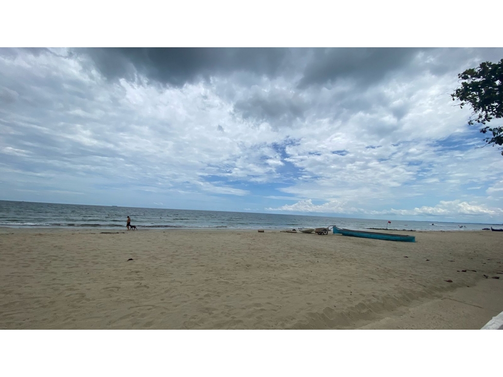 LOTE EN VENTA FRENTE A LA PLAYA EN COVVEÑAS - SUCRE - 4