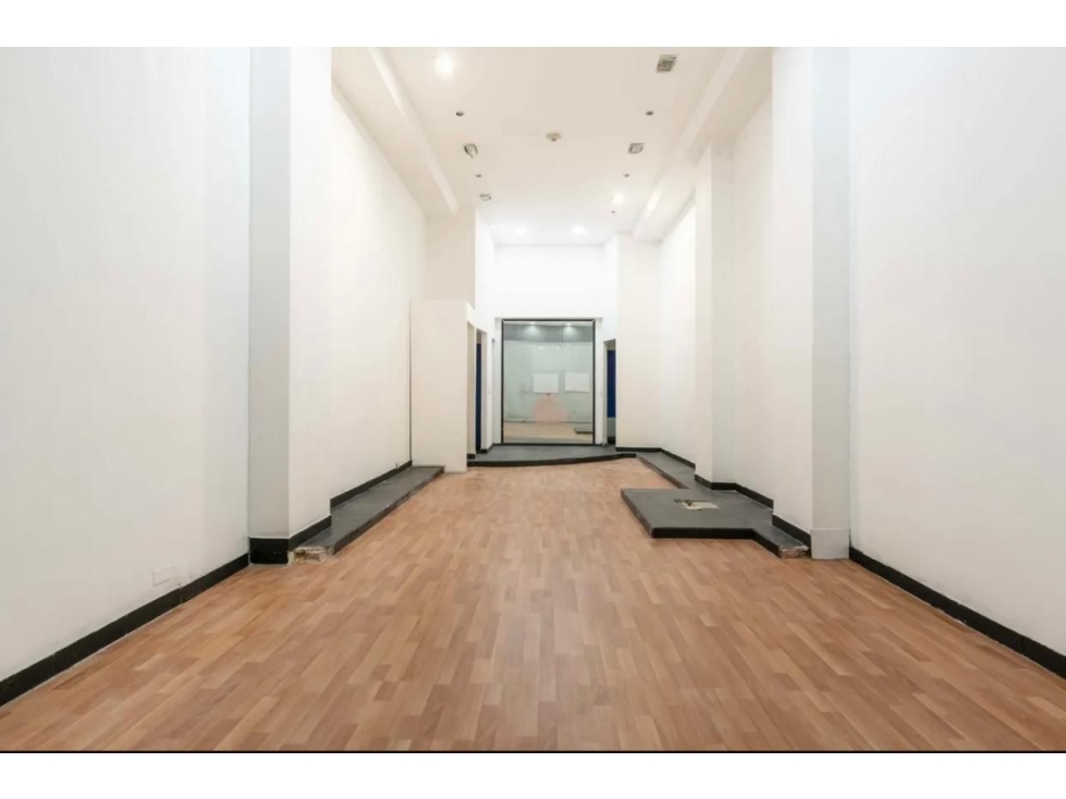 SE VENDE SE ARRIENDA LOCAL EN CENTRO COMERCIAL SALITRE PLAZA DE BOGOTA — foto 4
