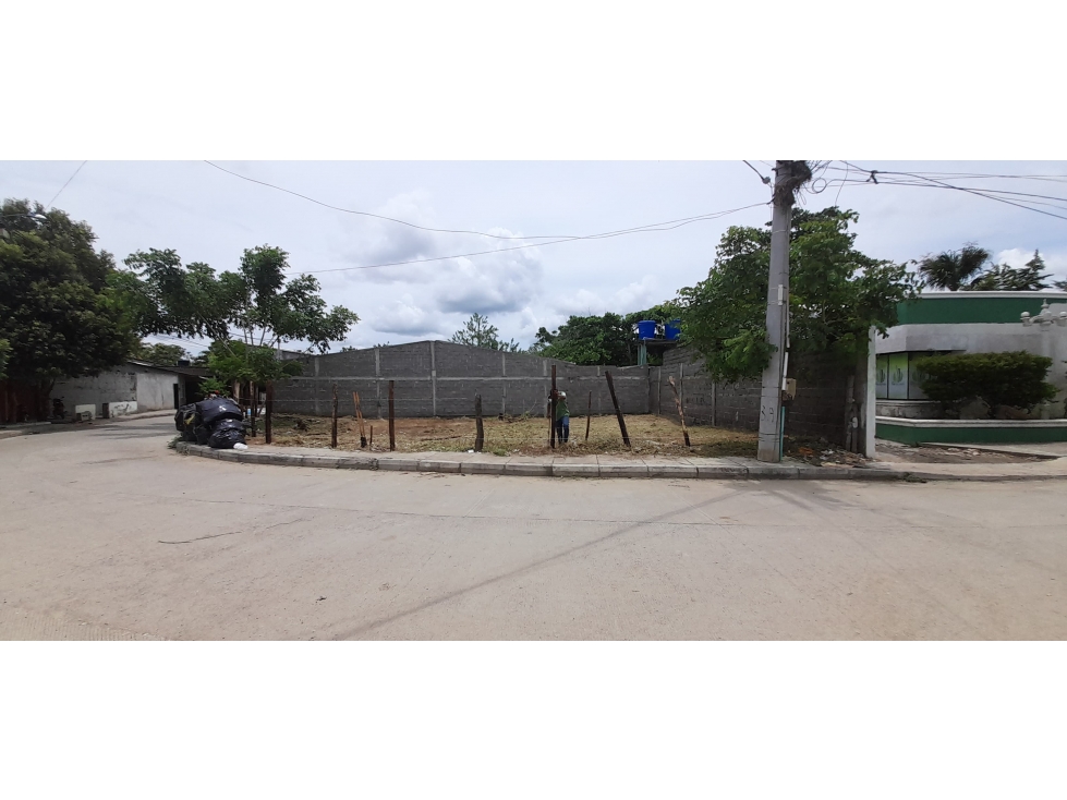 LOTE IDEAL PARA DESARROLLO COMERCIAL Y RESIDENCIAL EN CERETE - 1