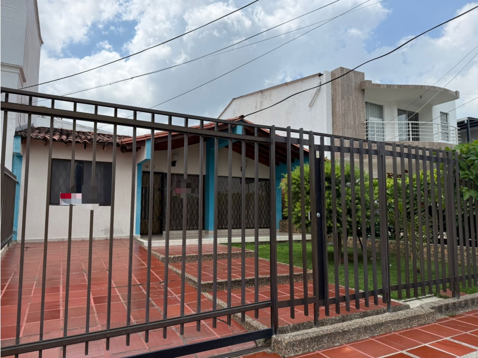 CASA AMPLIA EN VENTA EN COSTA DE ORO - MONTERIA