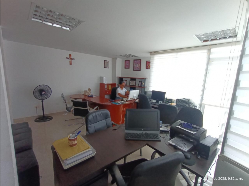 OFICINA EN VENTA EN EL CENTRO DE MONTERIA - 2