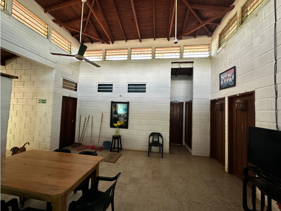 CABAÑA EN VENTA EN PLAYAS DEL FRENCES - 2