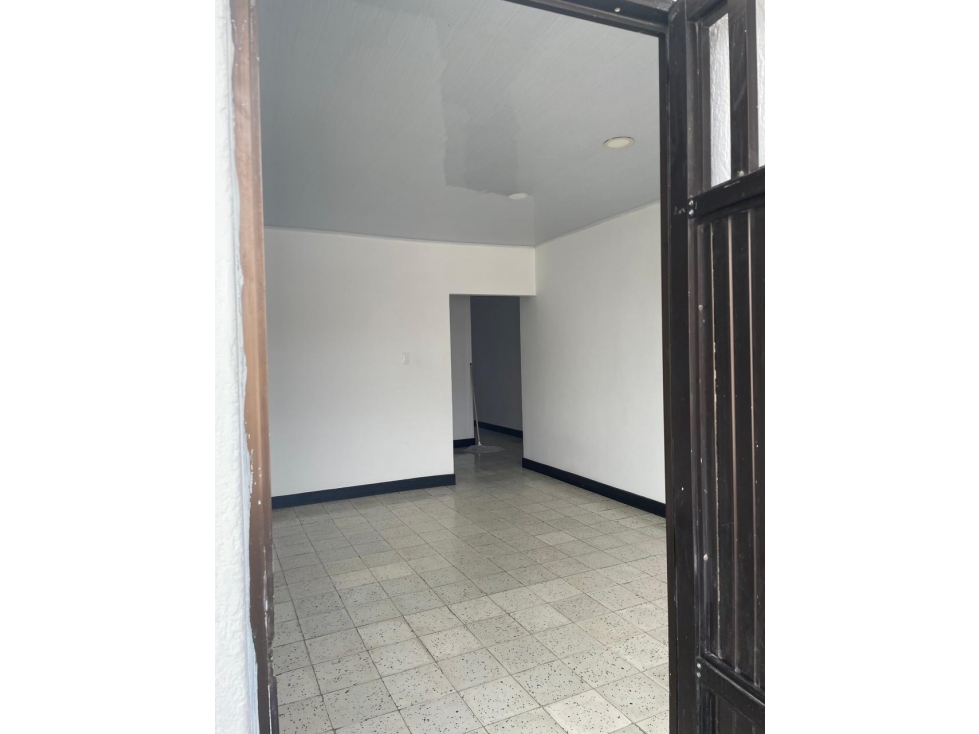 APARTAMENTO BIFAMILIAR EN VENTA EN EL CENTRO DE MONTERIA — foto 5