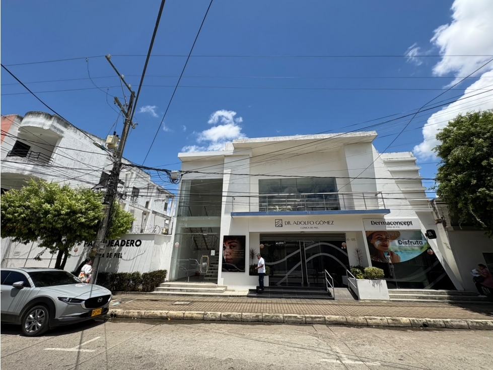 LOCAL COMERCIAL DE DOS PISO EN EL CENTRO DE MONTERIA - 1