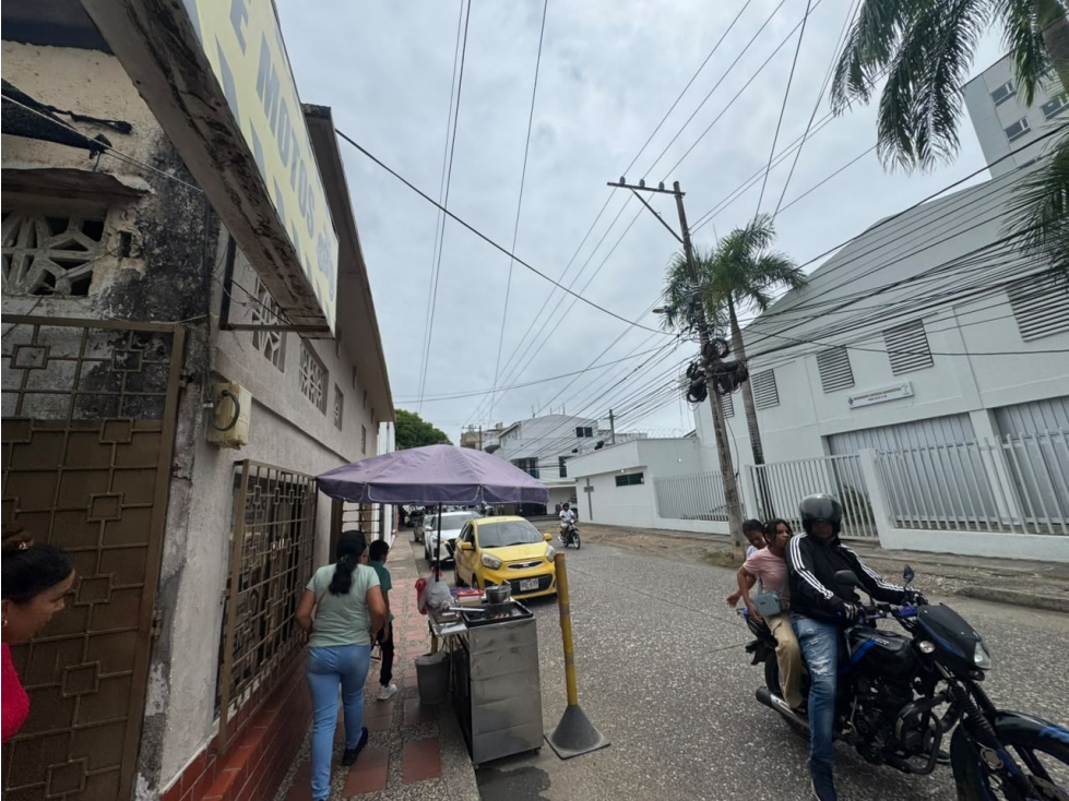 CASA LOTE EN VENTA EN EL CENTRO DE MONTERIA- ZONA SECTOR SALUD - 4