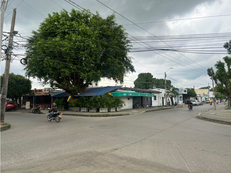 LOTE COMERCIAL ESQUINERO EN VENTA EN EL CENTRO DE MONTERIA - 6