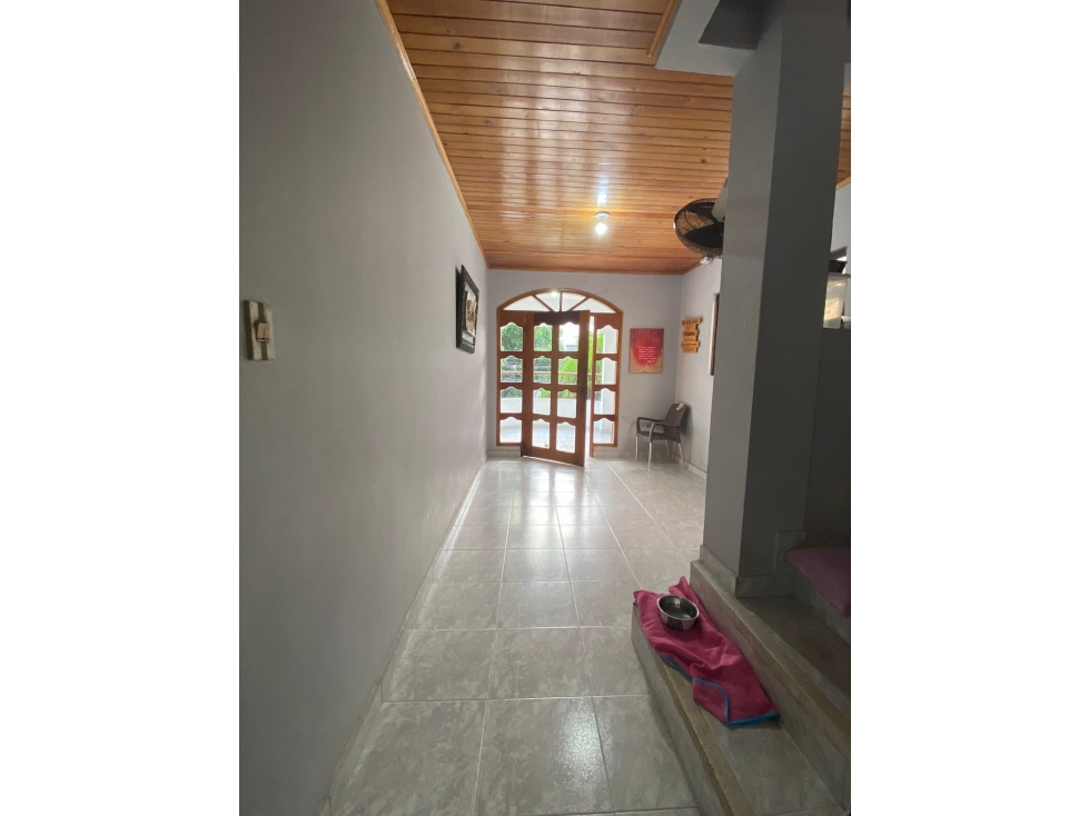 CASA DE TRES PISOS EN VENTA EN SECTOR NORTE DE MONTERIA — foto 2