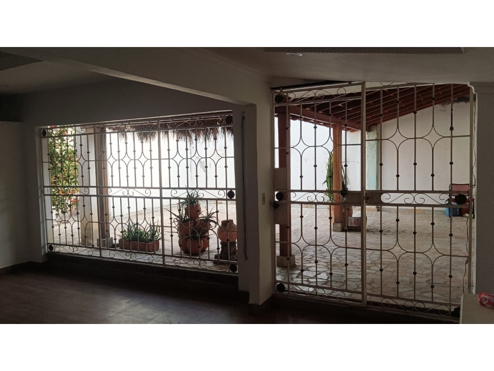 CASA EN ARRIENDO EN PASATIEMPO - MONTERIA USO MIXTO