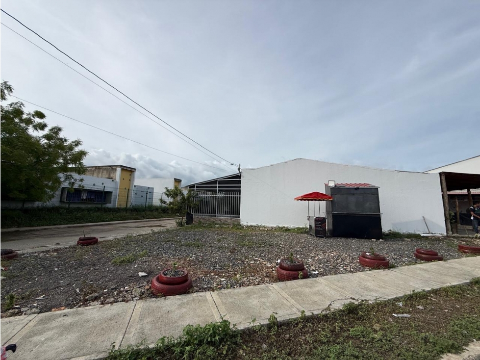 LOTE ESQUINERO EN VENTA EN LA MARGEN IZQUIERDA - MONTERIA — foto 2