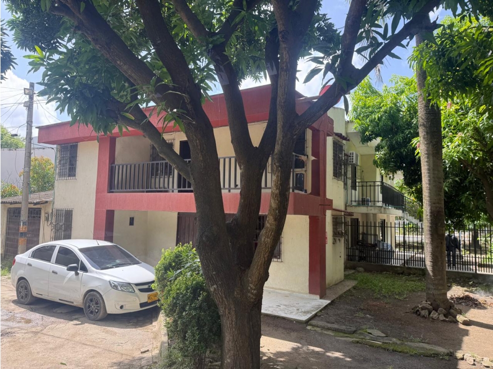 CASA PARA REMODELAR DE OPORTUNIDAD EN VENTA - MARGEN IZQUIERDA