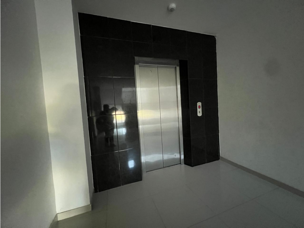 AMPLIO APARTAMENTO EN ARRIENDO BARRIO EL RECREO DE MONTERIA — foto 4