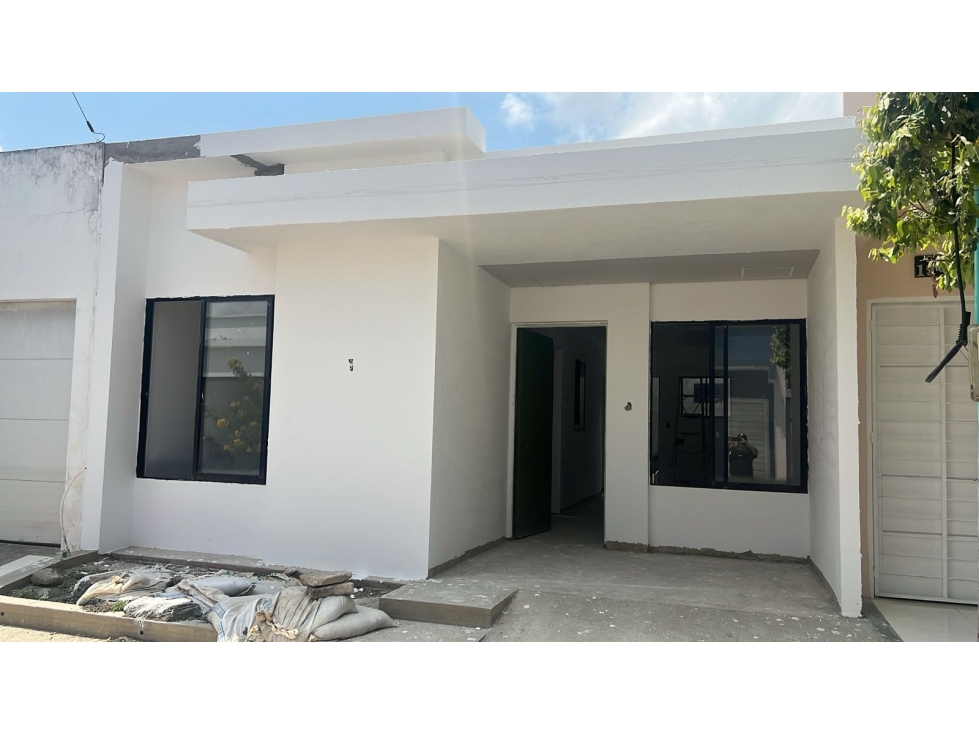 CASA EN VENTA MARGEN IZQUIERDA - PROYECTO
