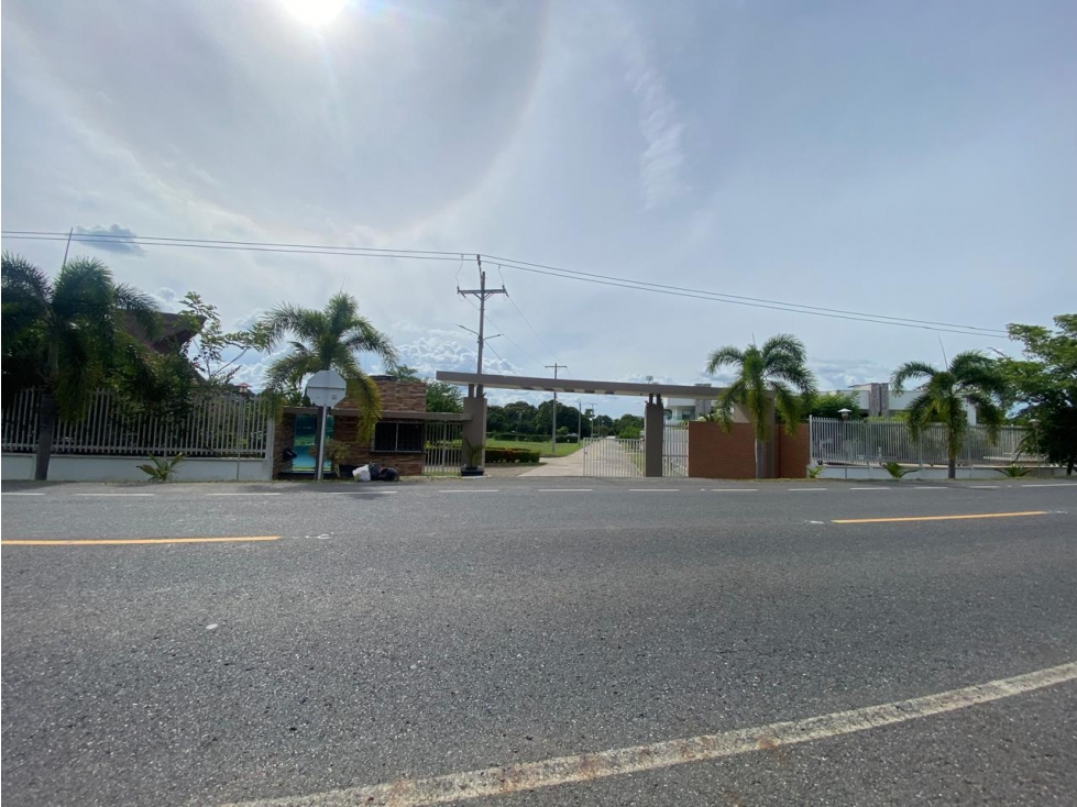 LOTE CAMPESTRE EN VENTA - VIA SAN CARLOS