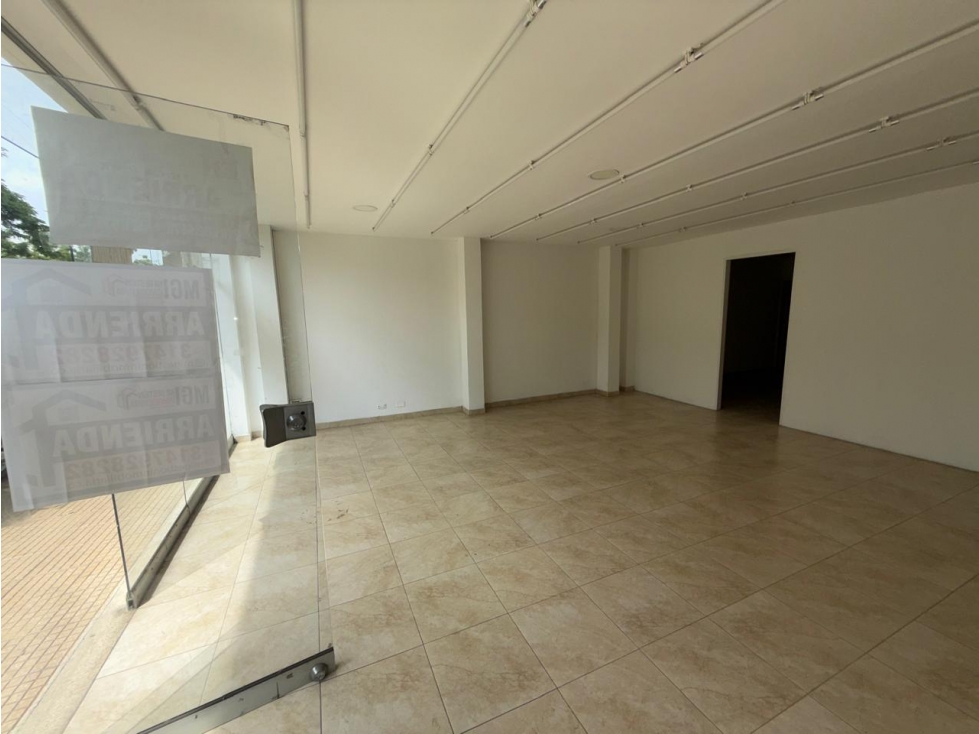 LOCAL EN ARRIENDO CON VITRINISMO A LA CALLE EN ISLA CENTER - MONTERIA — foto 6