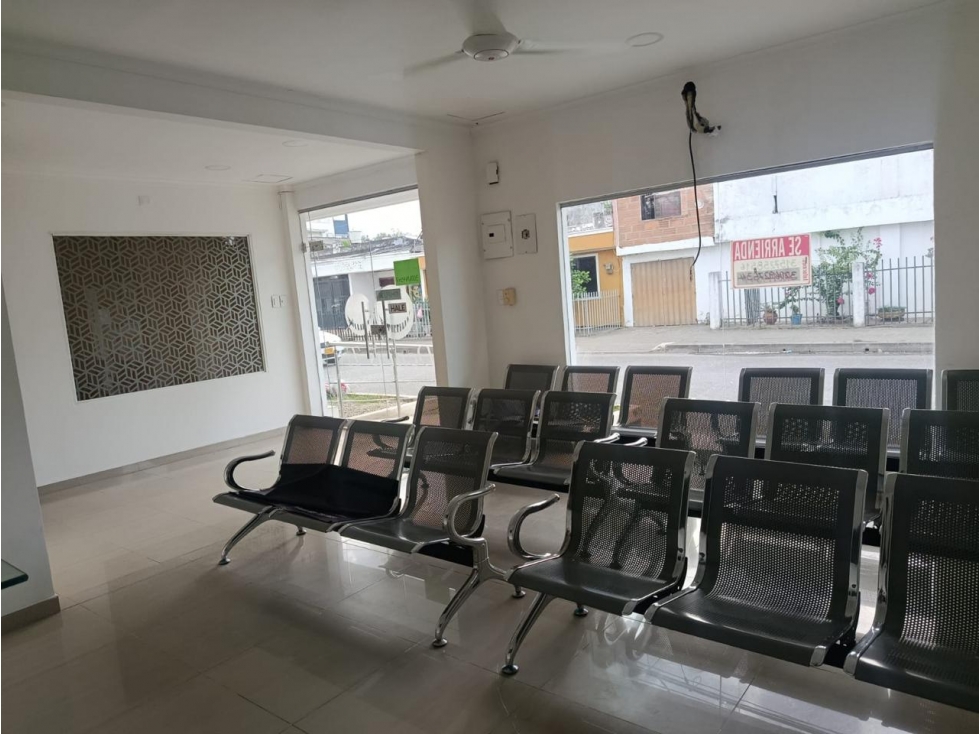 LOCAL - OFICINA CON EXCELENTE OPORTUNIDAD DE NEGOCIO — foto 4