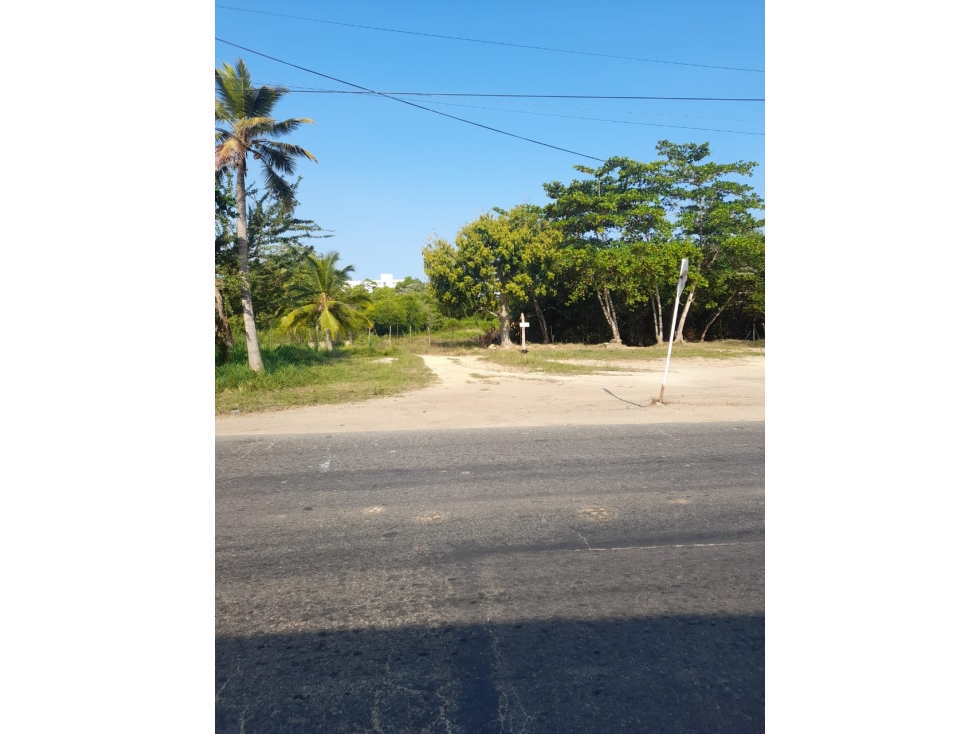 EN VENTA LOTE DE PLAYA - COVEÑAS SUCRE - 2