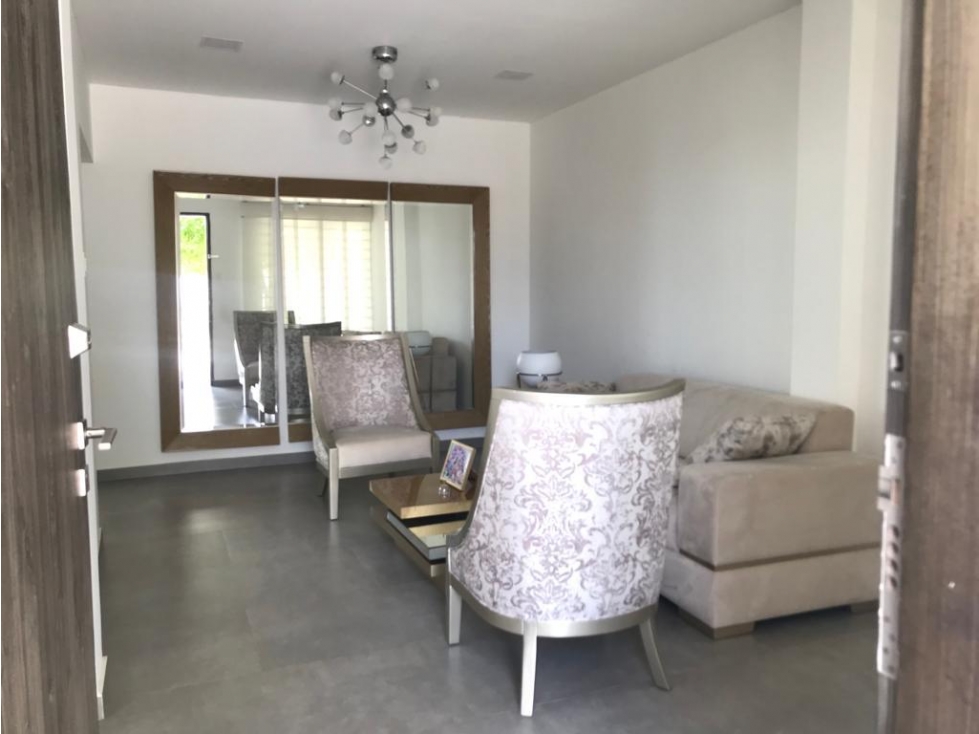 EN VENTA CASA GRANDE EN SAHAGUN - 4