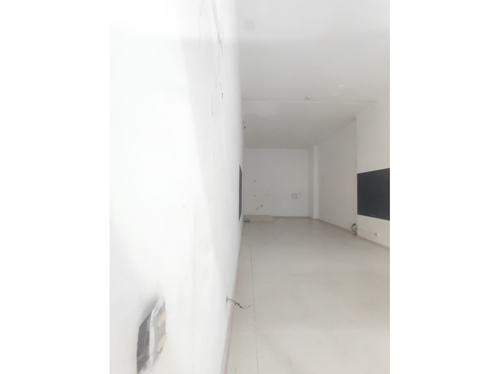 LOCAL EN VENTA EN CENTRO DE NEGOCIOS - MONTERIA - 6