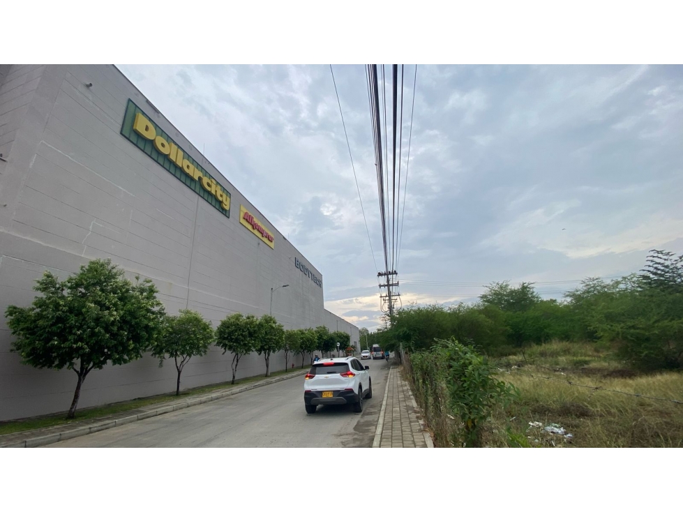 LOTE EN VENTA Y ARRIENDO FRENTE A CENTRO COMERCIAL DE MONTERIA