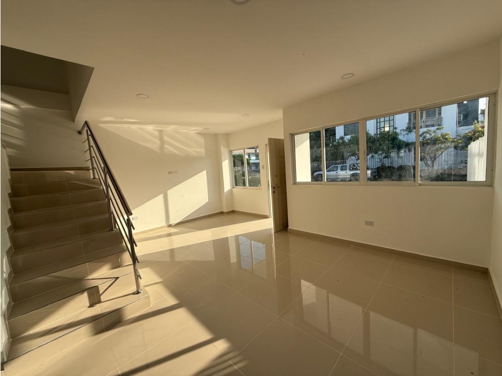 CASA DE DOS PISOS PARA ESTRENAR A LA VENTA MARGEN IZQUIERDA - MONTERIA — foto 4