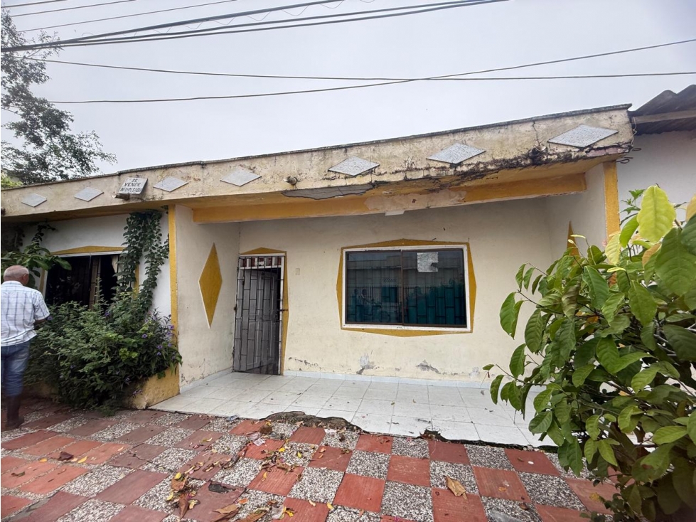 CASA LOTE + 2 APARTAESTUDIOS EN VENTA EN EL BARRIO SUCRE - MONTERIA