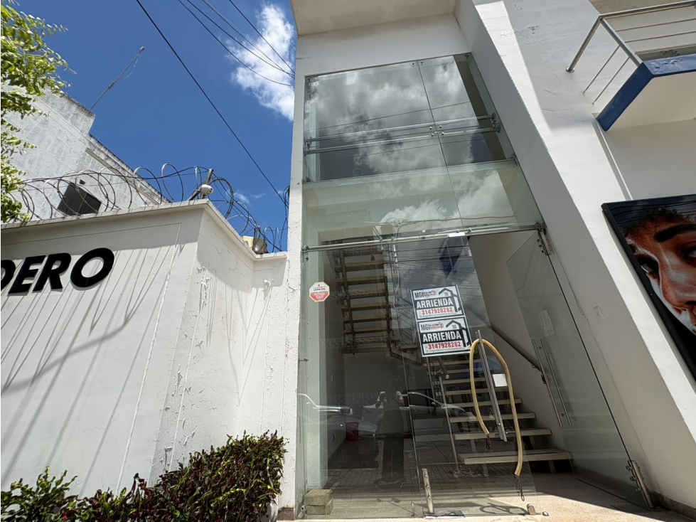 LOCAL COMERCIAL DE DOS PISO EN EL CENTRO DE MONTERIA - 2
