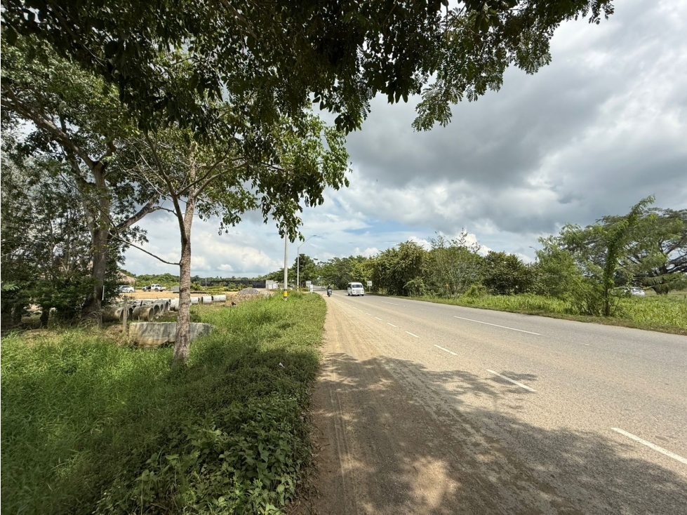 LOTE EN VENTA A LA ORILLA DE LA VARIANTE MONTERIA - CERETE