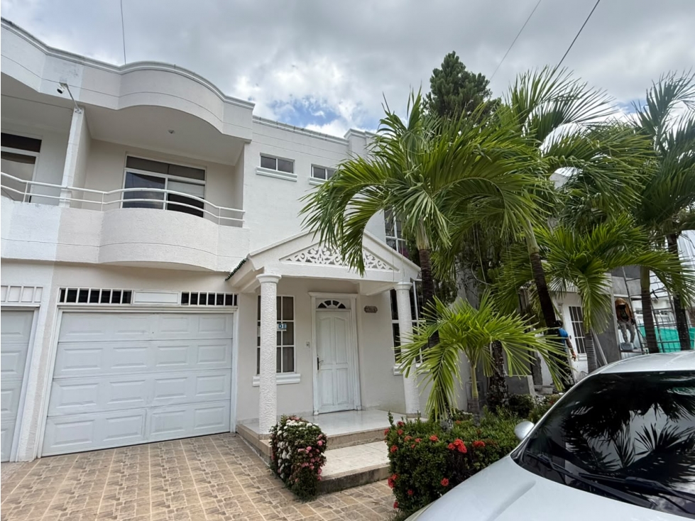 CASA DE DOS PLANTAS EN VENTA EN LA CASTELLANA - MONTERIA — foto 2
