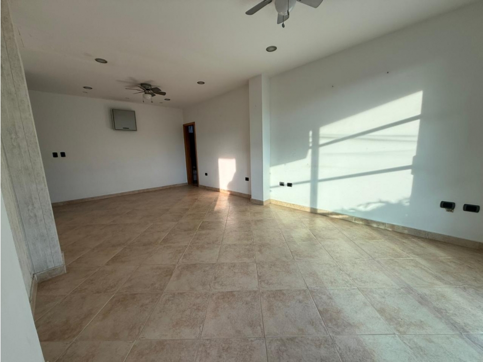 APARTAMENTO AMPLIO EN VENTA EN LA CASTELLANA - MONTERIA — foto 2