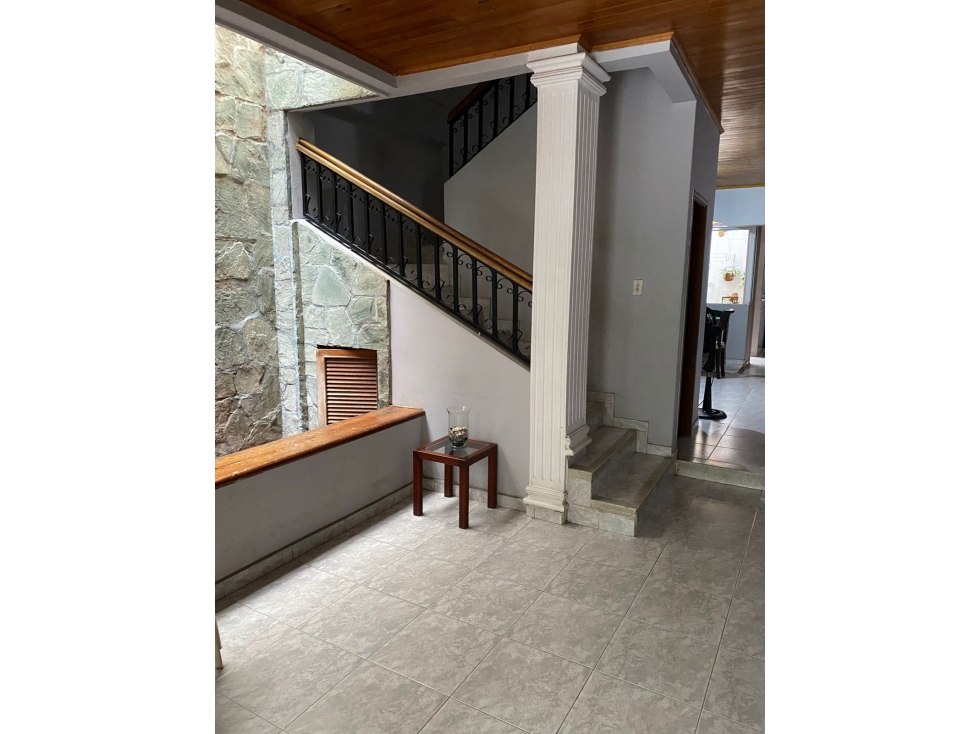 CASA DE TRES PISOS EN VENTA EN SECTOR NORTE DE MONTERIA — foto 4